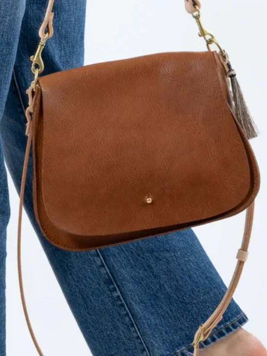 Meanwhile Back on the Farm Saddle purse - Picture 10 of 10